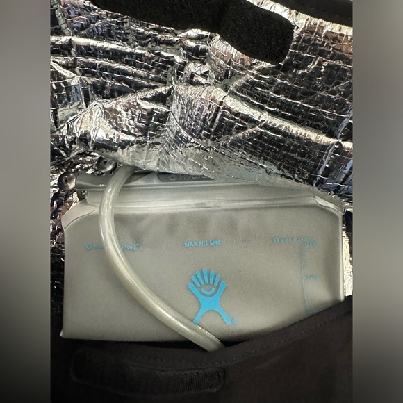 Hydroflask Hydration back pack. - Picture 3 of 9